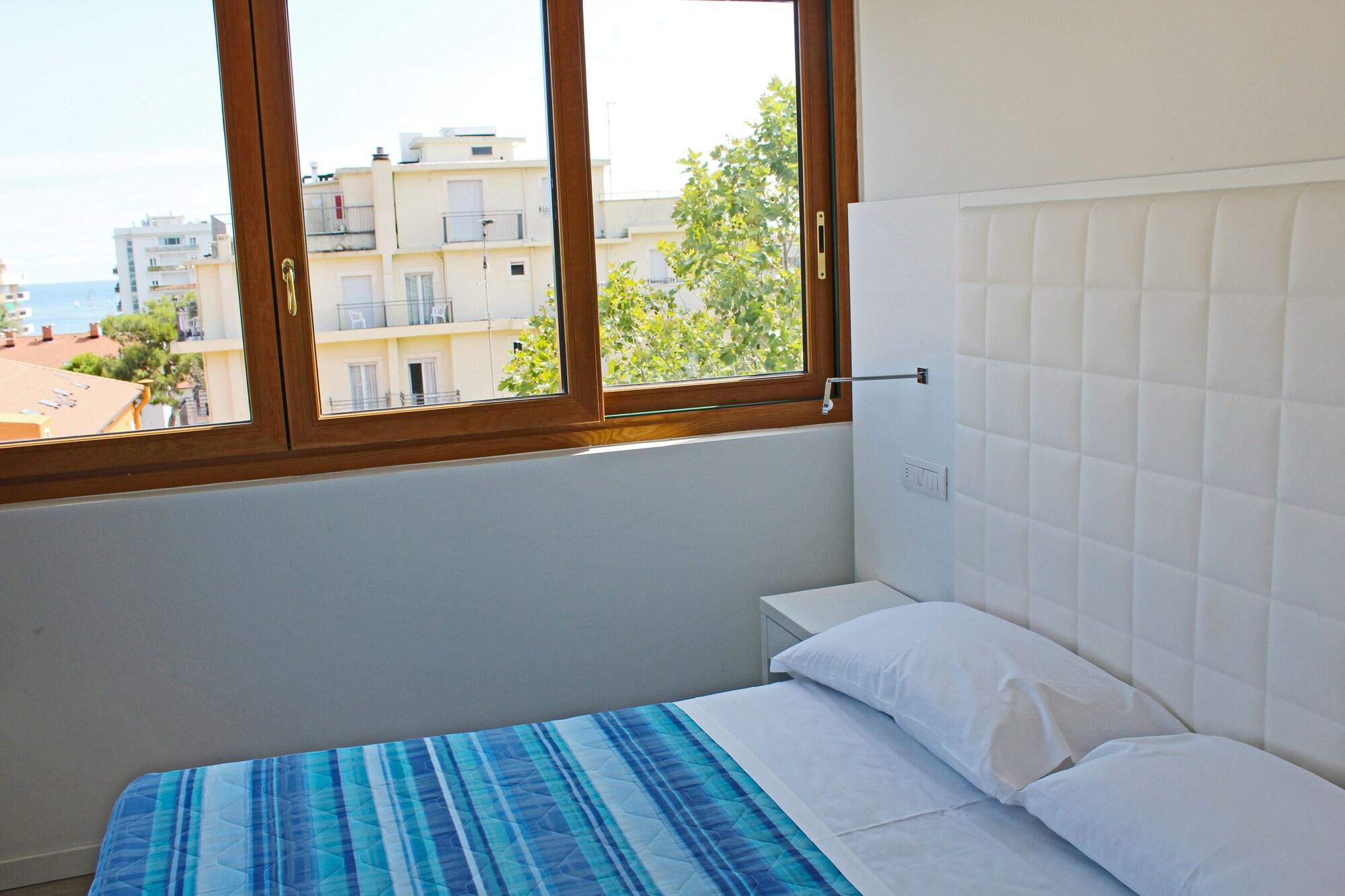 Hotel Saint Tropez ريتشيوني المظهر الخارجي الصورة